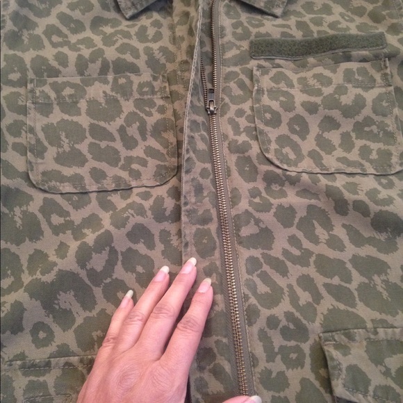 🌟Abound Camo Leopard Print Jacket - Picture 5 of 5